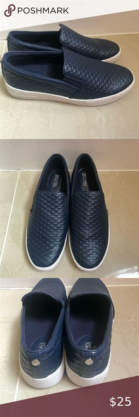 NEW MICHAEL KORS Navy Blue CAROLINE Mule Slip On 5